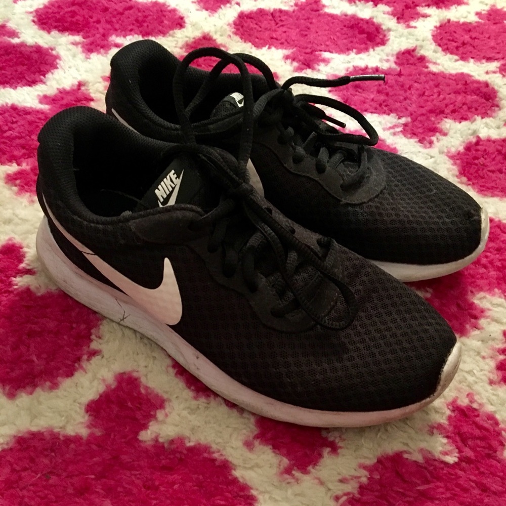 Black Nike Sneakers